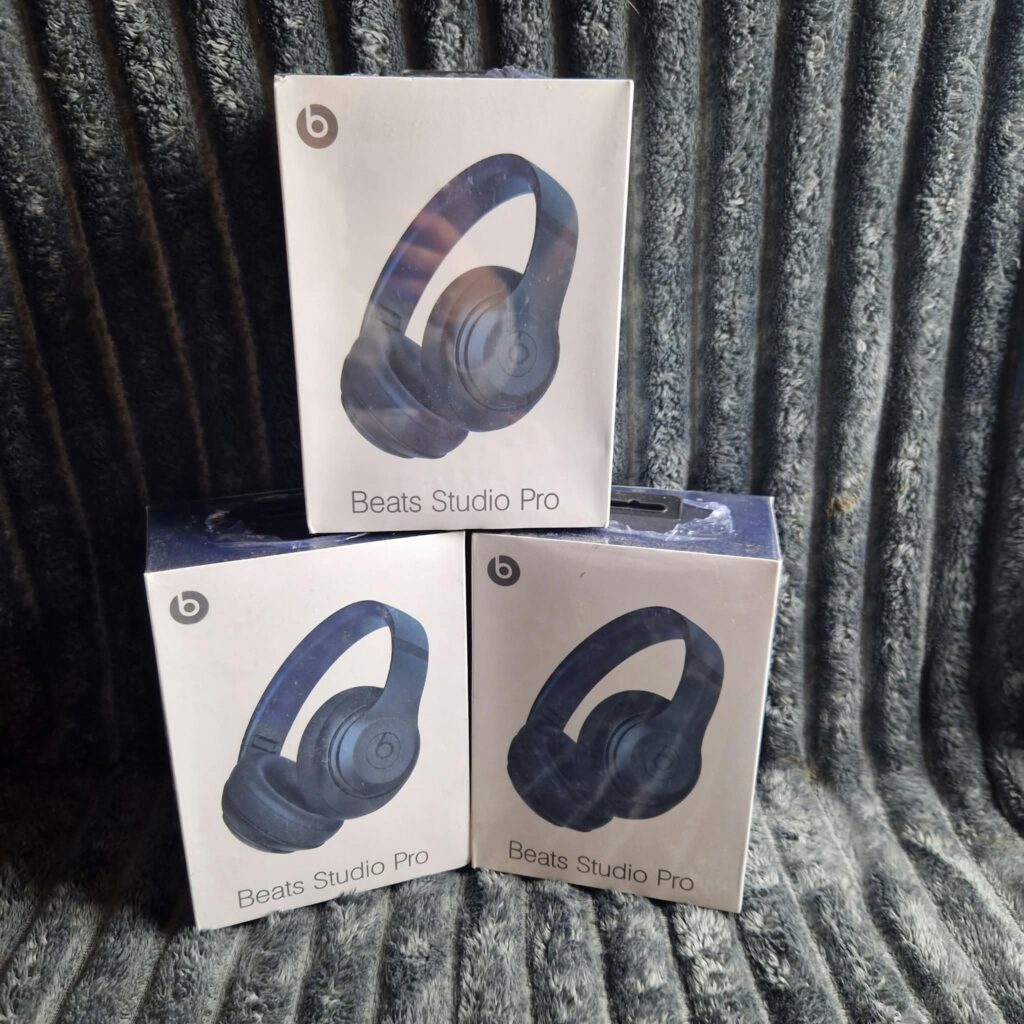 Beats Studio Pro Wireless Headphones – Navy